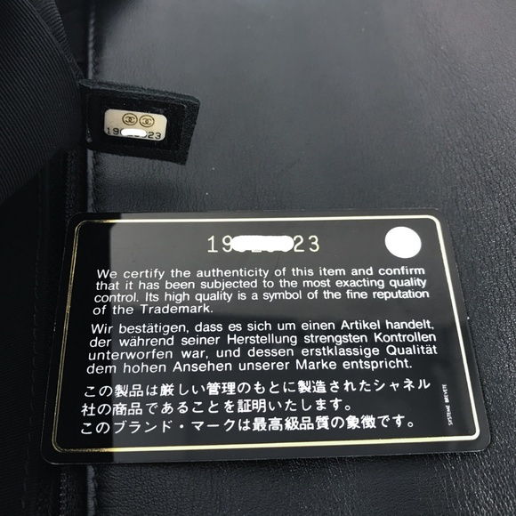 Chanel New Medium Le Boy Lambskin Flap - Picture 8 of 11